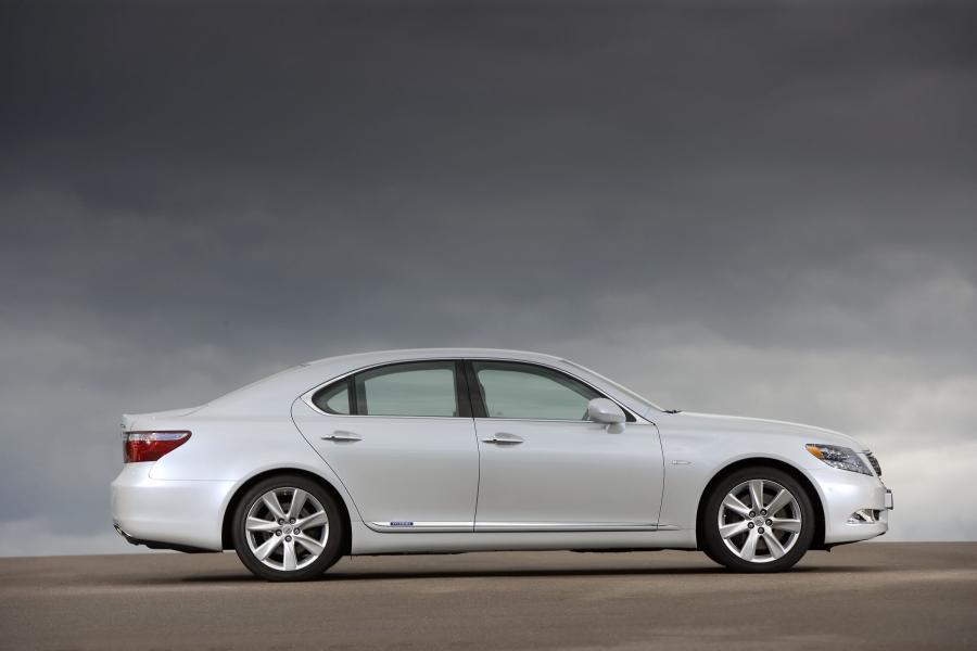  Lexus LS600h L 2007 года  (фото 115 из 224)